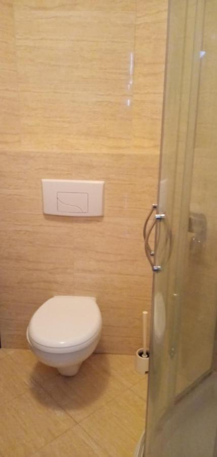 Azzurro Hotel Lukecin Luaran gambar