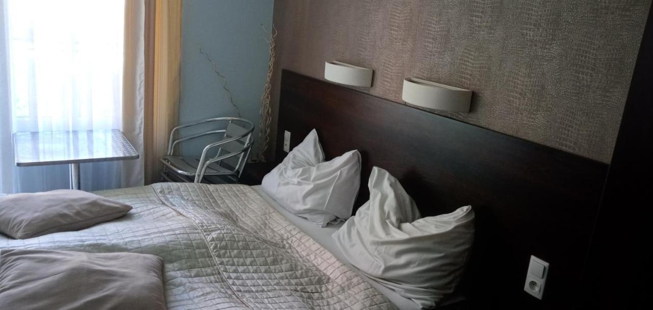 Azzurro Hotel Lukecin Luaran gambar